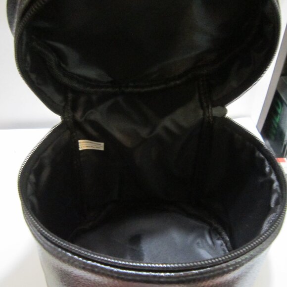 NWT! REVOLUTION BEAUTY CLUELESS ROUND TRAINCASE MAKEUP BAG~ADORABLE!! - Picture 3 of 3